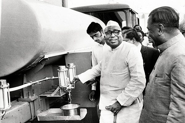 Image: THE TIMES OF INDIA GROUP. © BCCL. ALL RIGHTS RESERVED Jagjivan Ram, Union Minister for Agriculture and Irrigation, inaugurates a dairy at Kurla in Bombay on February 9, 1976
